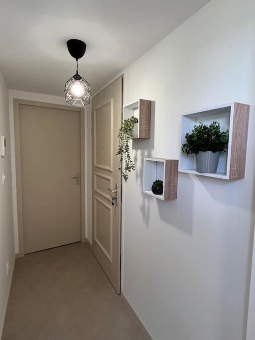Elegant, 2 Et Terrasse Rofftop Apartamento Montélimar